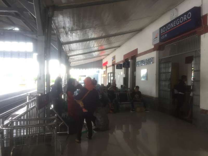 Penumpang KA di Stasiun Bojonegoro Naik 10 Persen