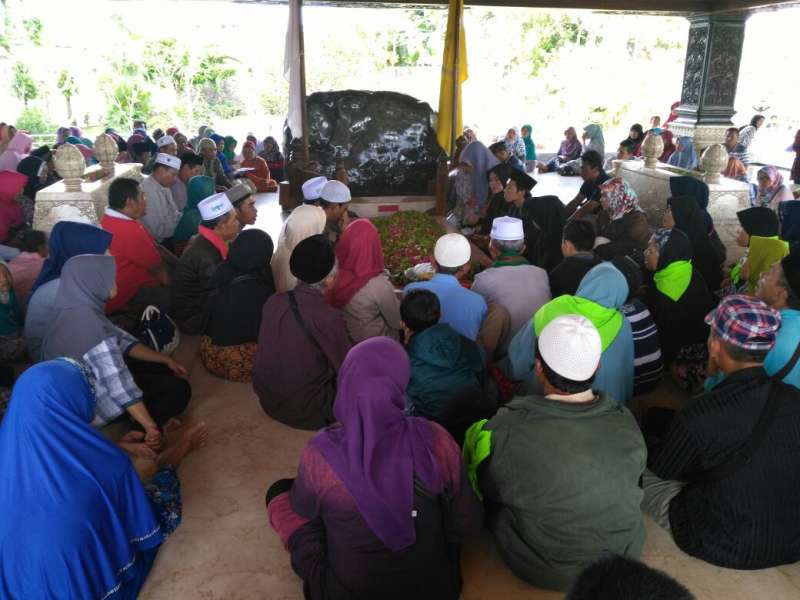 Liburan, Peziarah di Makam Bung Karno Ramai