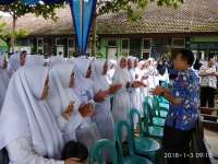 Kang Yoto Beri Motivasi Siswa SMA Negeri 1 Balen