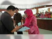 47 PNS Pemkab Bojonegoro Terima SK Purna Tugas