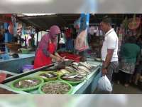 Ikan Laut di Pasar Kota Bojonegoro Alami Kelangkaan