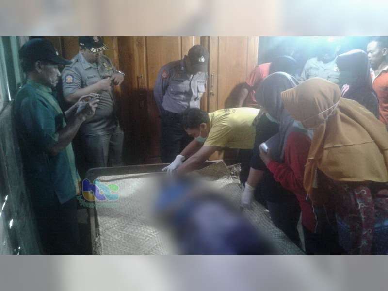 Seorang Warga Ngraho Ditemukan Tewas Tergantung di Blandar Rumah  &nbsp;  &nbsp;