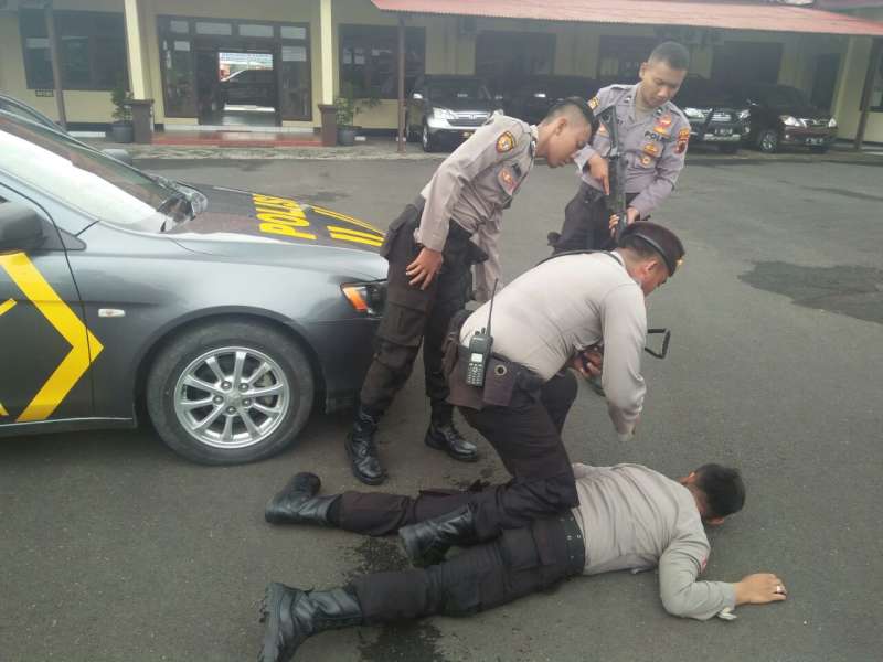 Sat Shabara Polres Blora Latih Anggota  Kemampuan Dasar Anti Teror
