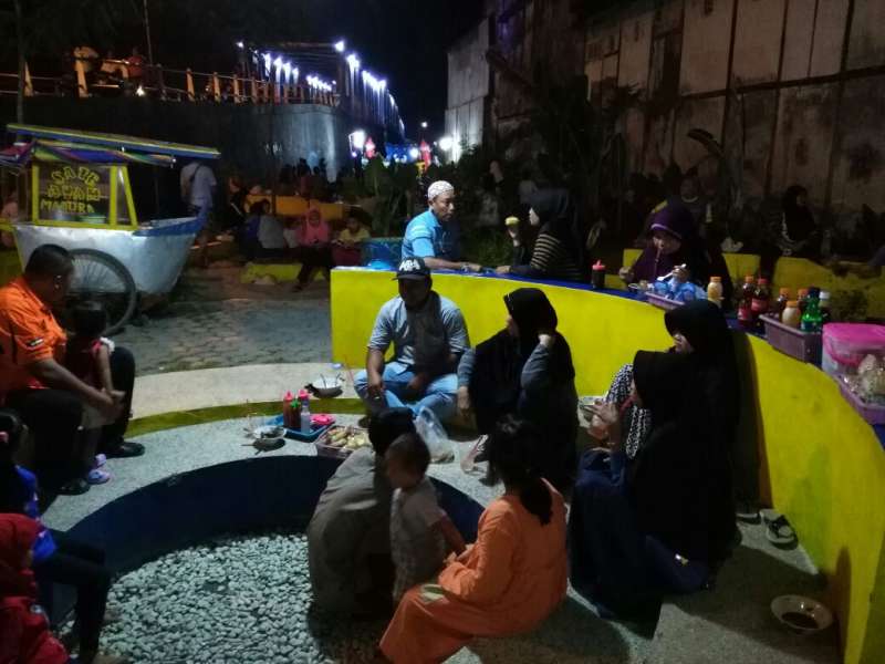 Taman Bengawan Padangan Jadi Alternatif Wisata Keluarga