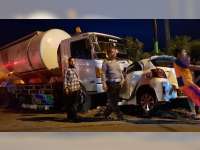 Truk Semen Curah Tabrak Toyota Yaris di Tuban, Pengemudai Yaris Meninggal Dunia