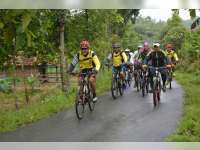 Kapolres dan Dandim 0721 Blora Bersepeda Bareng