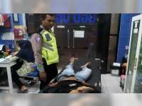 Diserempet Bus, Seorang Pengendara Motor di Baureno, Masuk Rumah Sakit