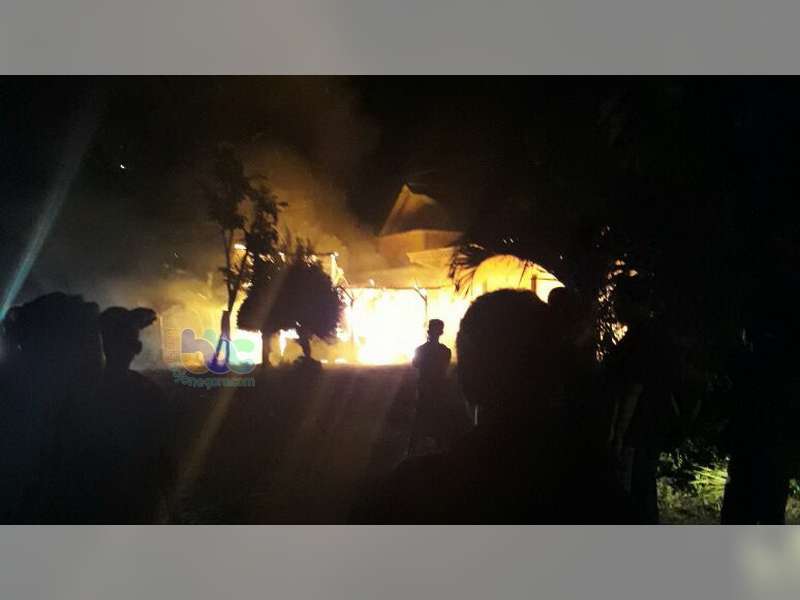 Diduga Akibat Korsleting Listrik, Warung Milik Warga Kalitidu Ludes Terbakar