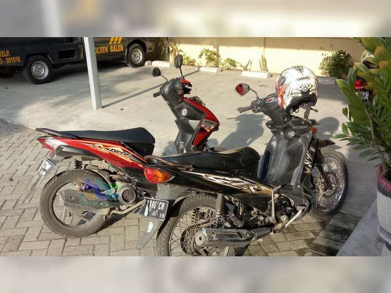 Kecelakan Motor di Balen, 2 Orang Pengendara dan 2 Orang Pembonceng Luka-Luka