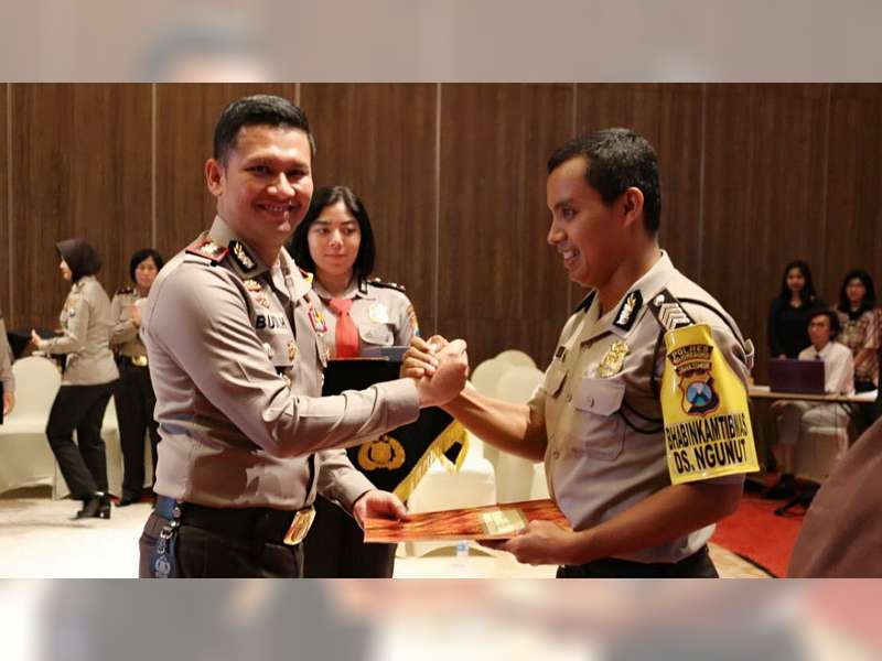 Bripka Juhair, Bhabinkamtibmas Desa Ngunut, Hadiri Undangan Kapolres Batu
