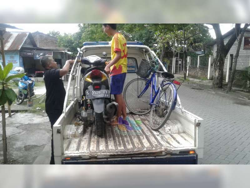 Seorang Perempuan Pengayuh Sepeda Warga Ngrowo, Jadi Korban Tabrak Lari