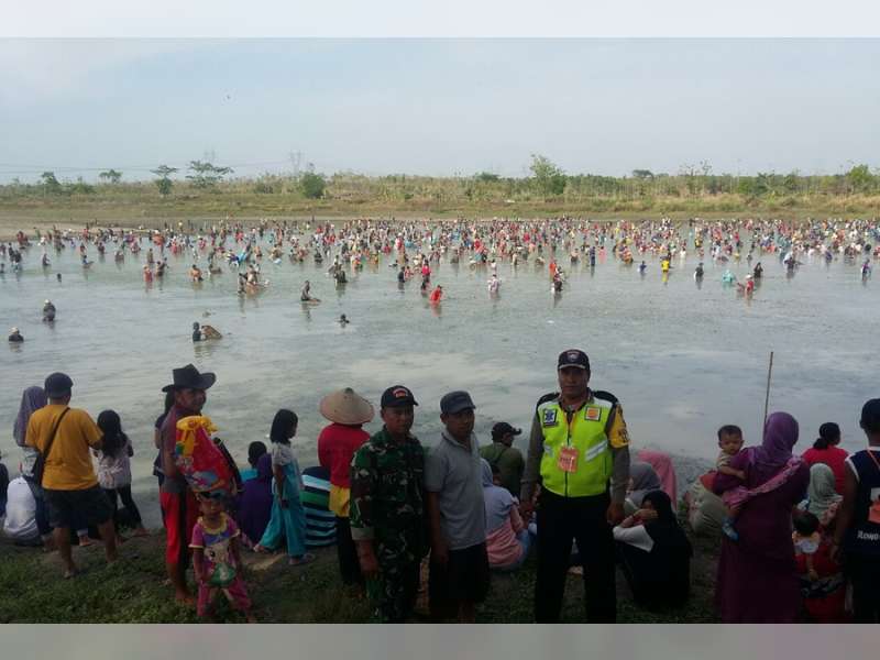 Pesta Gebyak Waduk  Glendeng Tambakrejo