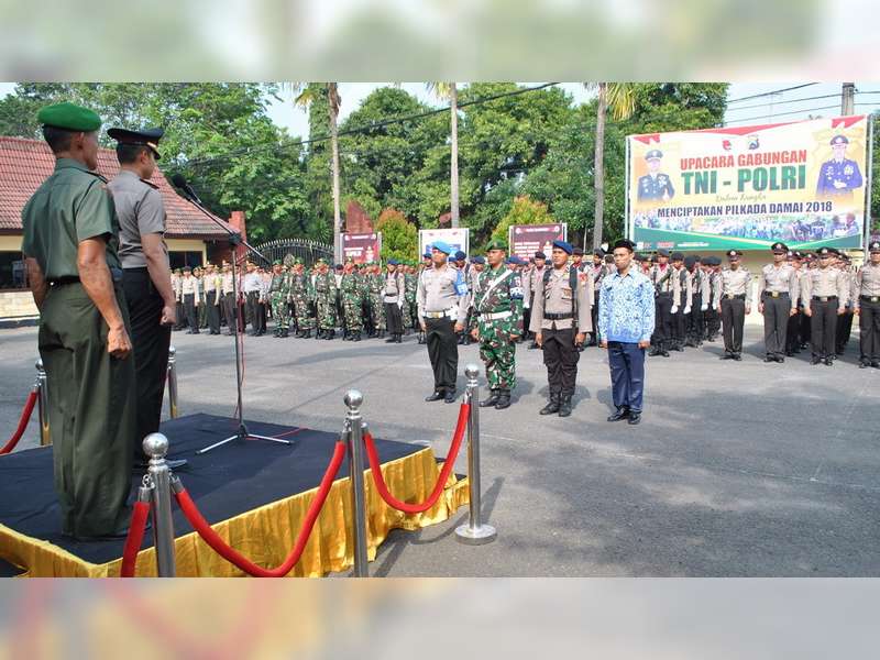 Polres Bojonegoro Laksanakan Upacara Gabungan Guna Ciptakan Pilkada Damai