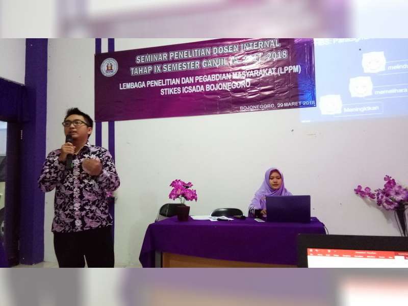 STIKes ICsada Seminarkan 7 Judul Penelitian Dosen