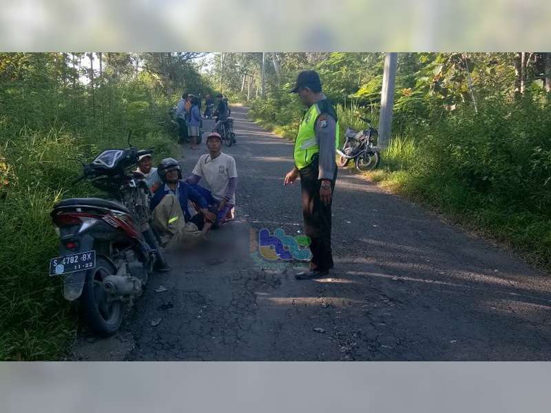 Ninja Kontra Vario di Ngasem, Seorang Pengendara Patah Tulang Kaki