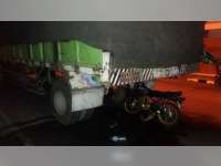 Tabrak Truk Parkir, Pengendara Motor di Tuban Meninggal Dunia di TKP