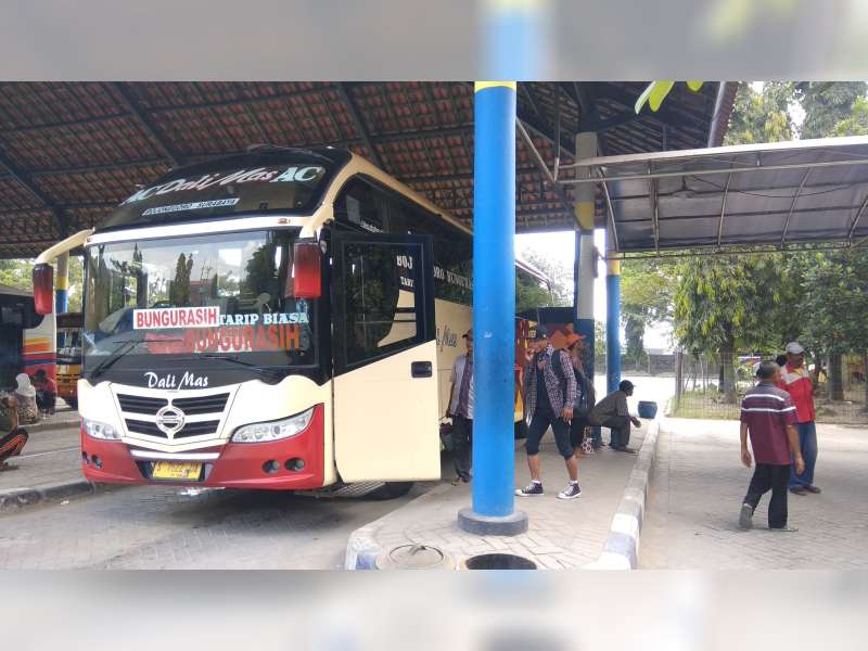 Liburan Panjang Akhir Pekan, Penumpang Bus Naik 10 Persen