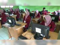 Kekurangan Komputer, Pelaksanaan UNBK Tingkat SMA di Bojonegoro Dibagi Beberapa Sesi