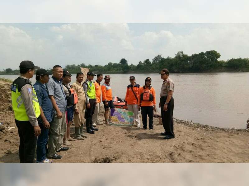 Tim SAR Mulai Lakukan Pencarian Warga Baureno, Korban Tenggelam di Bengawan Solo