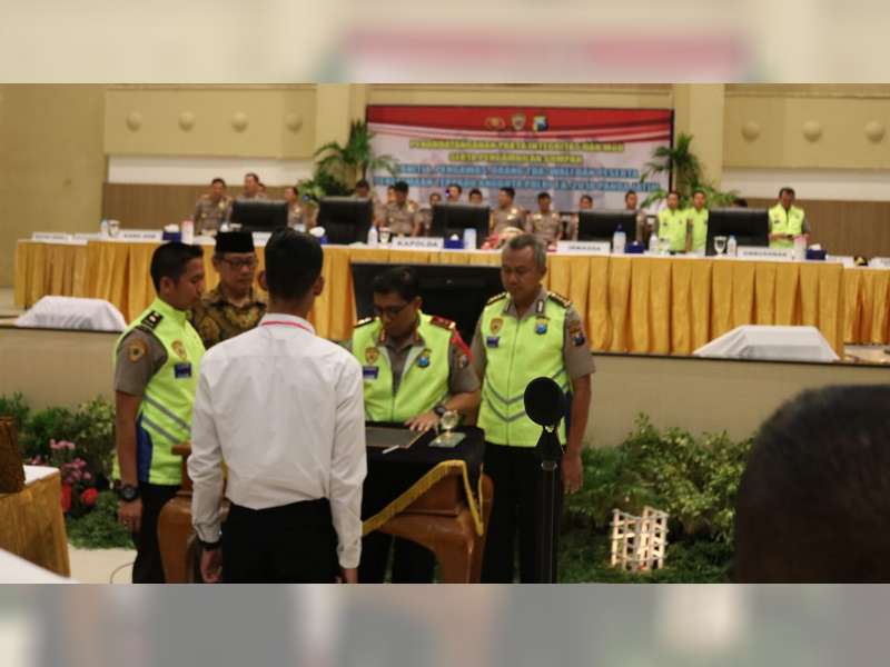 Polda Jatim Gelar Penandatanganan Pakta Integritas Penerimaan Anggota Polri TA 2018