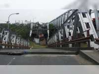 Jembatan Babat - Widang Ambrol, 3 Tronton Tercebur