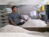 Jelang Ramadan, Harga Beras Cenderung Turun