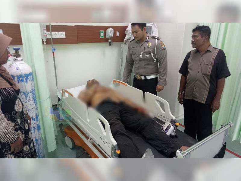 Terpeleset Lubang Jalan, Pemotor di Kasiman Terjatuh dan Terpental Hingga 5 Meter