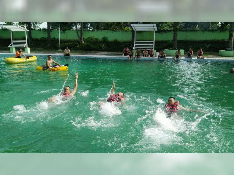 Sat Sabhara Polres Bojonegoro Gelar Latihan SAR dan Scuba Diving