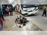Motor Ditabrak Bus di Tuban Pengendara Motor Tewas di TKP