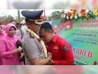 Tangis Haru Iringi Pelepasan AKBP Wahyu S Bintoro