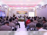 Kapolres Ingin Anggota Polres Bojonegoro Menjadi &ldquo;Tersenyum&rdquo;