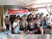 Kapolda Jatim Tinjau Tempat Produksi Arak di Semanding Tuban