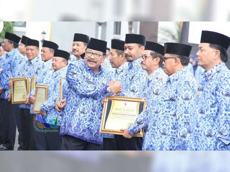 Pemkab Bojonegoro Terima Penghargaan Kinerja Terbaik dari Gubernur Jatim