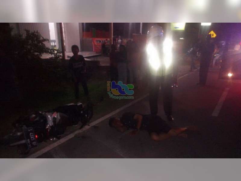 Terjatuh Sendiri, Pemotor di Ngraho Bojonegoro Luka Berat