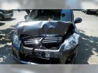 Kendaraan Istri Alm Hasyim Muzadi, Terlibat Kecelakaan Beruntun di Baureno