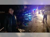 Minibus Elf Tabrak Trailer di Tuban, 3 Orang Meninggal Dunia, 2 Orang Luka Berat