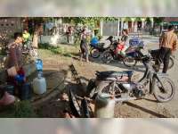 Kemarau Datang, Warga Desa Mlinjeng Sumberrejo Mulai Kesuliatan Air Bersih