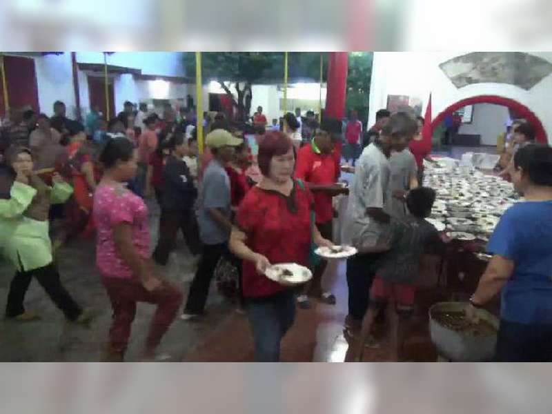 Tradisi Buka Puasa Bersama di Klenteng Hok Swie Bio Bojonegoro, Jaga Kerukunan Antar Umat