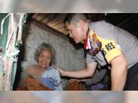 Berkah Ramadan Bagi Nenek Sebatangkara