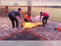 Mr X Ditemukan Meninggal Dunia di Barat Tribun Alun-Alun Kota Bojonegoro