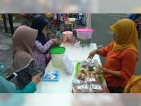 Kelas Inspirasi Bojonegoro Galang Dana Untuk Anak Yatim Dengan Jualan Takjil