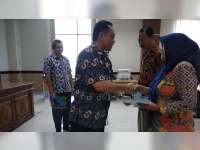 39 PNS di Lingkup Pemkab Bojonegoro Terima SK Purna Tugas