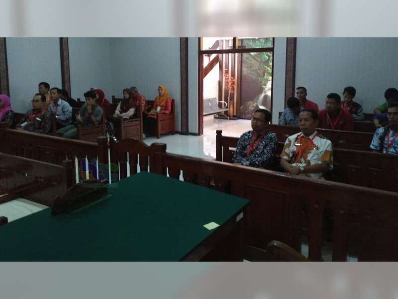 Majelis Hakim PN Bojonegoro, Tolak Gugatan Pengisian Perangkat Desa