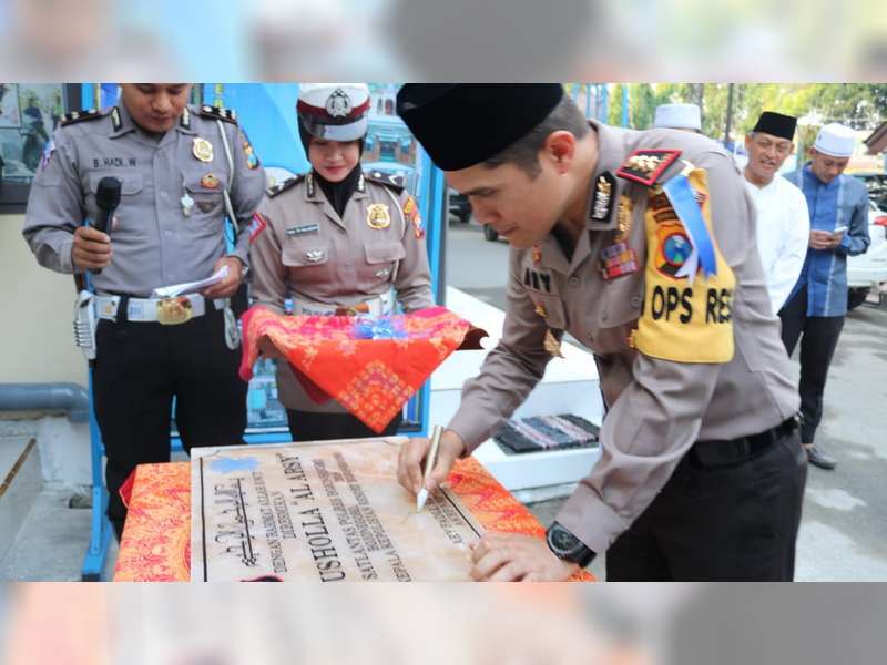 Kapolres Resmikan Musala Al Arsy di Mako Sat Lantas Polres Bojonegoro