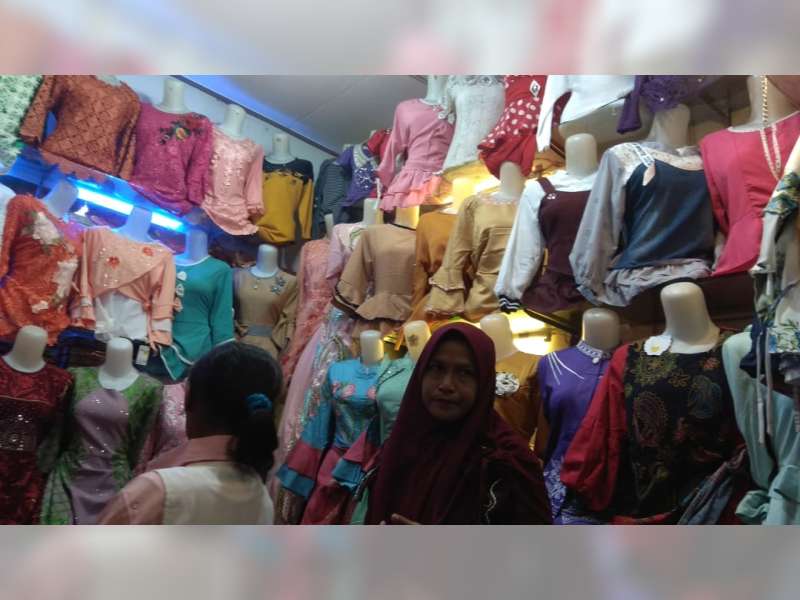 Jelang Lebaran, Omzet Pedagang Pakaian Naik Tiga Kali Lipat