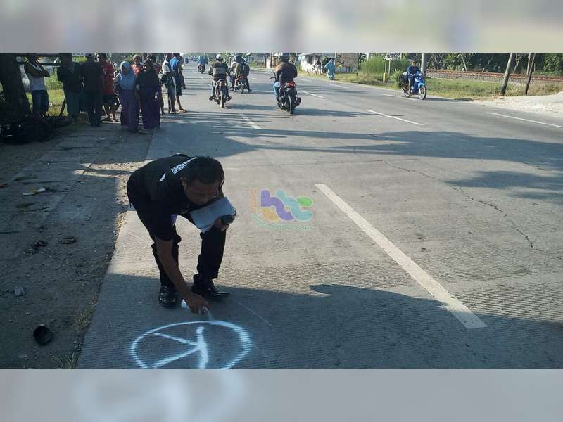 Sekdes Leran Kalitidu dan Istrinya, Meninggal Dunia Akibat Kecelakaan Lalu-Lintas