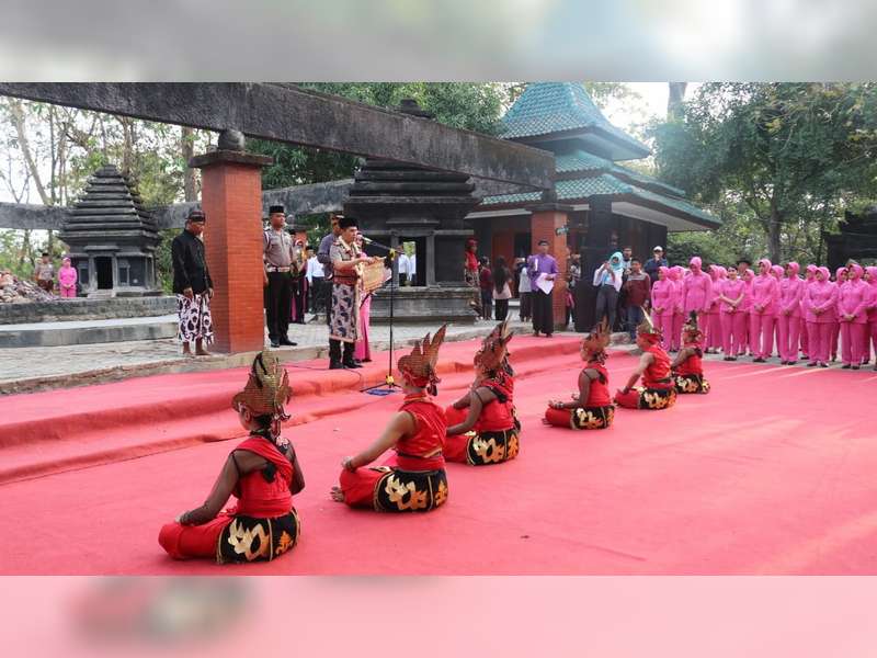Polres Bojonegoro Gelar Peringatan Hari Bhayangkara di Lokasi Wisata Khayangan Api