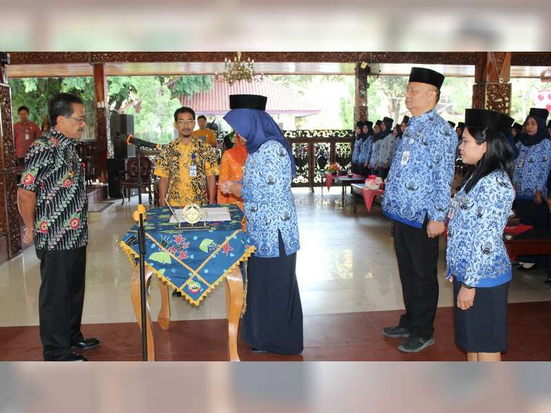 Bupati Blora Ambil Sumpah dan Janji 200 PNS