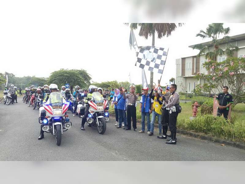 Sat Lantas Polres Bojonegoro Sosialisasi Kamseltibcarlantas dan Safety Riding
