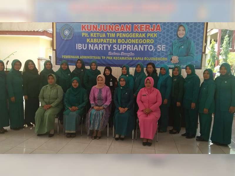 Plt Ketua TP PKK Kabupaten Bojonegoro Laksanakan Kunker ke Kecamatan Kapas dan Balen